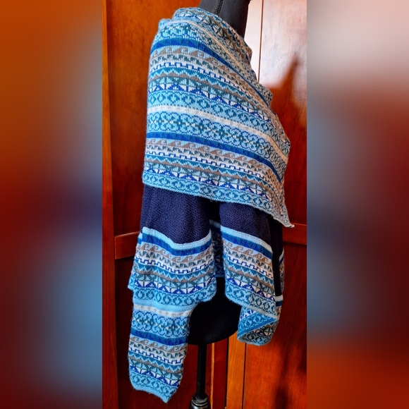 🦙NWOT ECOLOGIC ARTS alpaca wool sleeved poncho in vibrant blues. Size S - Picture 2 of 9